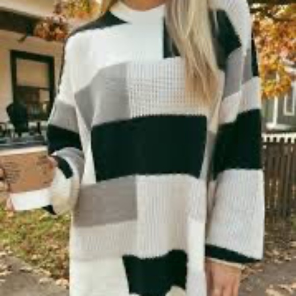 Show Me Your Mumu Black, Grey & Off-White Ember Tunic Sweater - 1X - NWT - Picture 1 of 6